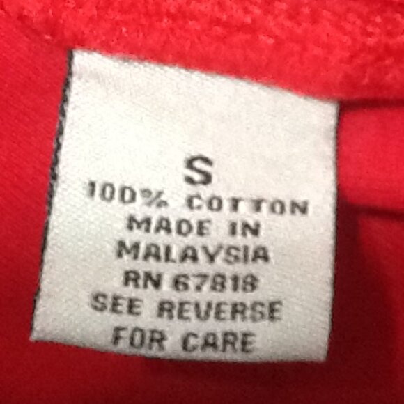 2 A Tee Red Sleeveless Tank top - Picture 4 of 5